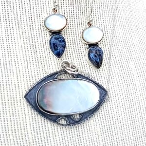 ⚡SET⚡Mother of Pearl Necklace Set